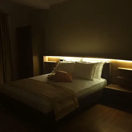 Hotel Albrooms